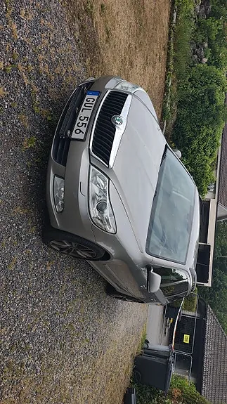 Skoda Octavia 2013 photo 2