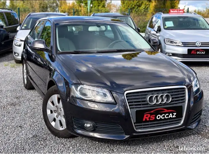 Audi A3 2010 photo 2