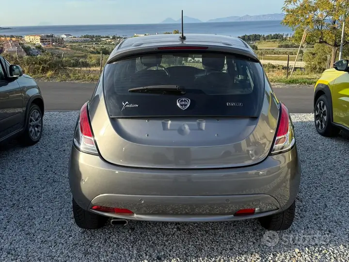 Lancia Ypsilon 2022 photo 4