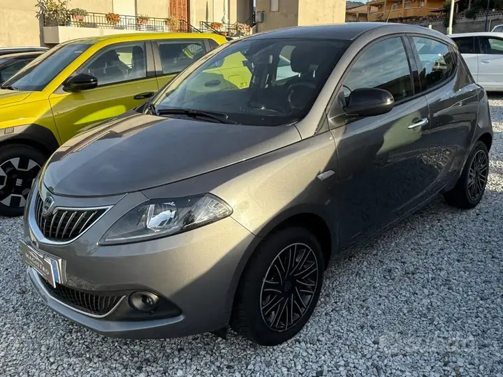 Lancia Ypsilon 2022 photo 5