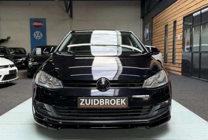 Volkswagen Golf 2015 photo 2