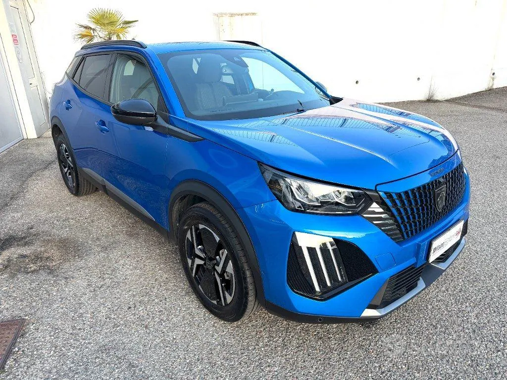 Peugeot 2008 2024 photo 2