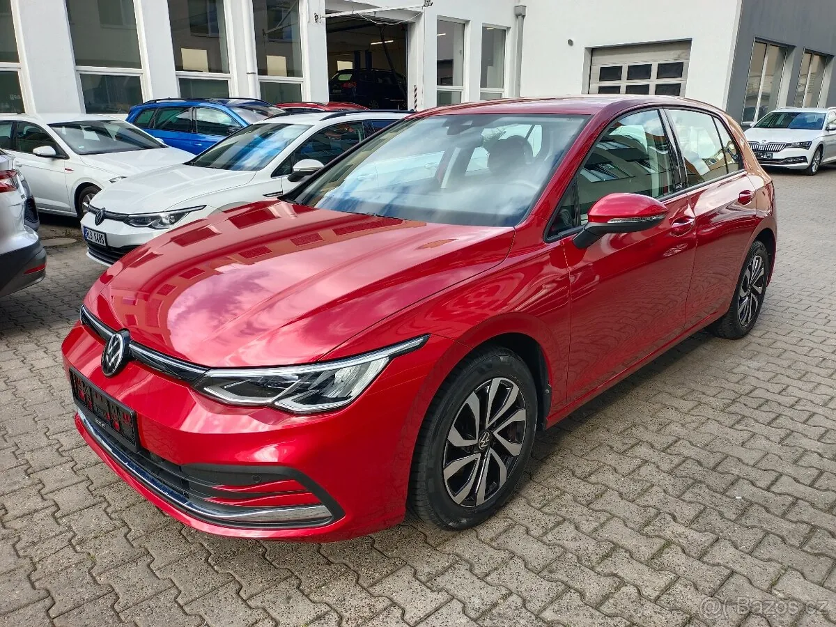 Volkswagen Golf 2022 photo 2