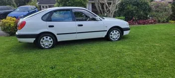 Toyota Corolla 2000 photo 2