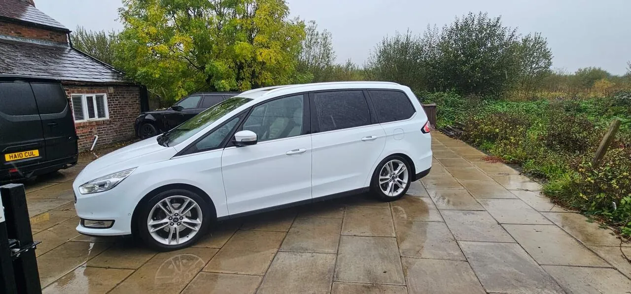 Ford Galaxy 2017 photo 4