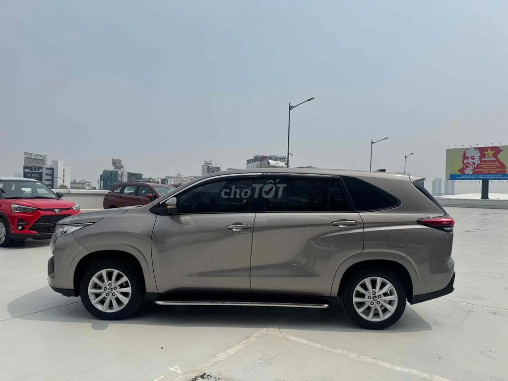 Toyota Innova Cross 2025 photo 4