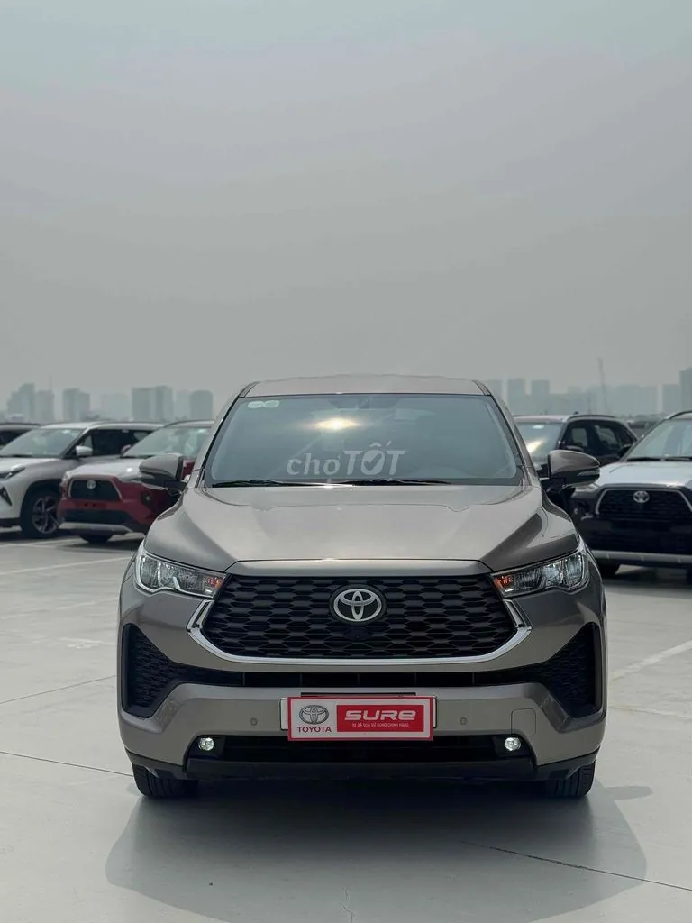 Toyota Innova Cross