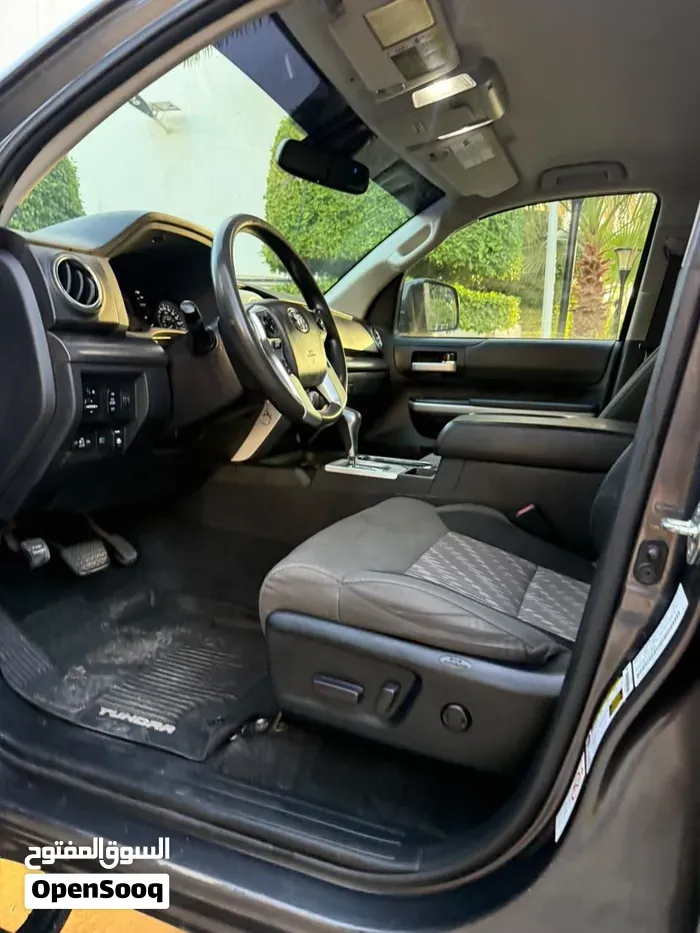 Toyota Tundra 2018 photo 2