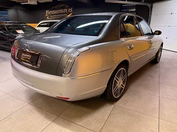 Lancia Thesis 2008 photo 4