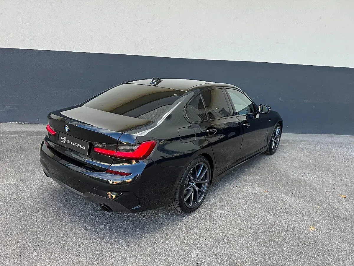 BMW 3 Series 2020 photo 2