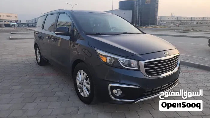 Kia Carnival 2016 photo 2