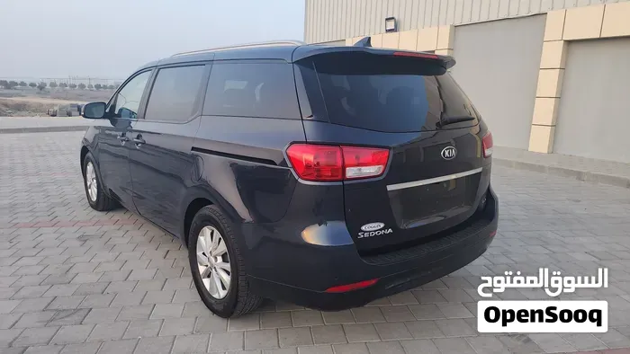 Kia Carnival 2016 photo 3