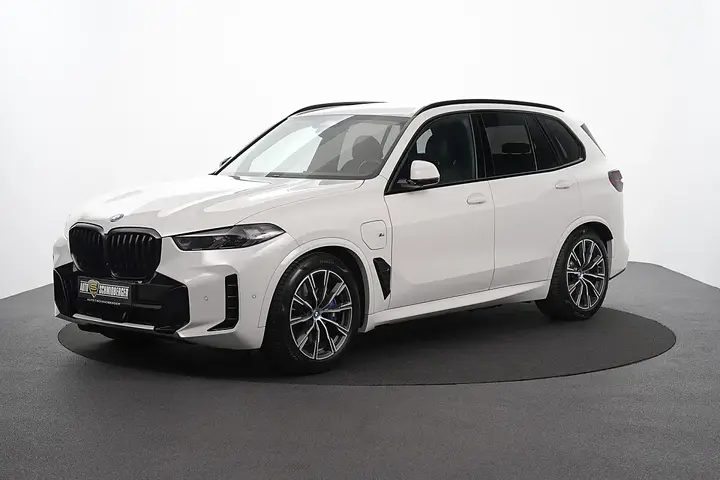 BMW X5 2023 photo 2