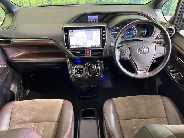 Toyota Esquia 2018 photo 2