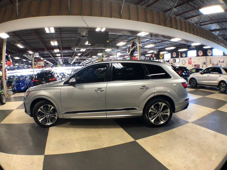Audi Q7 2022 photo 4
