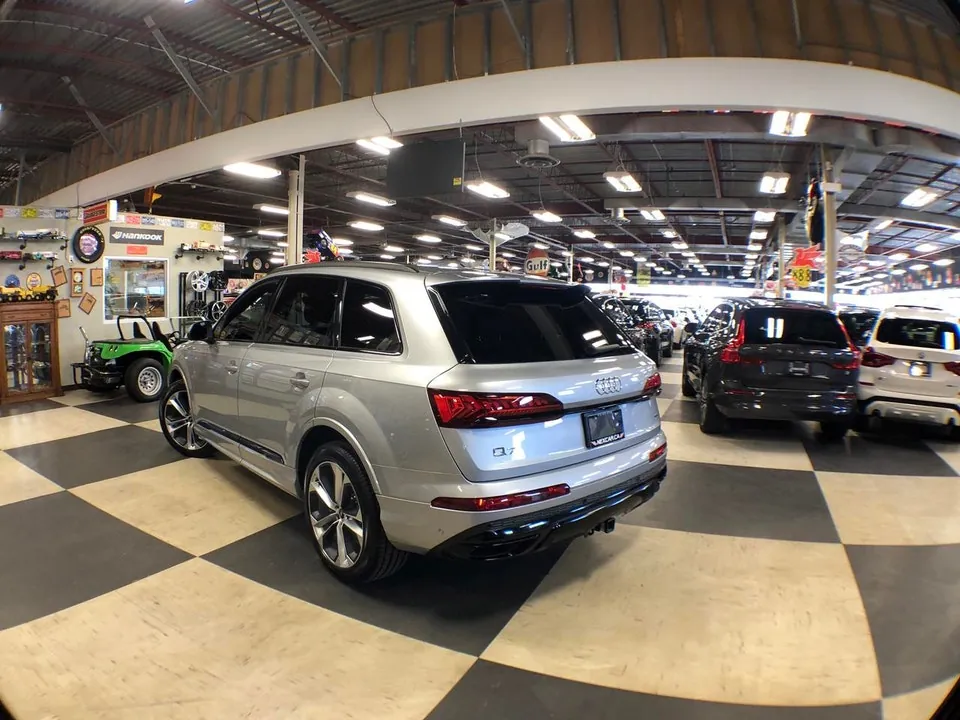 Audi Q7 2022 photo 5