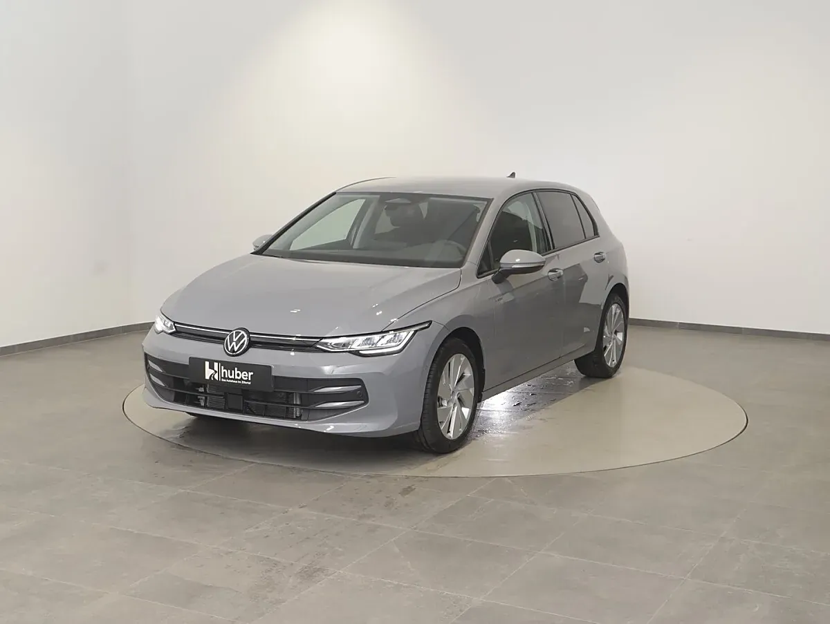 Volkswagen Golf 2026 photo 2
