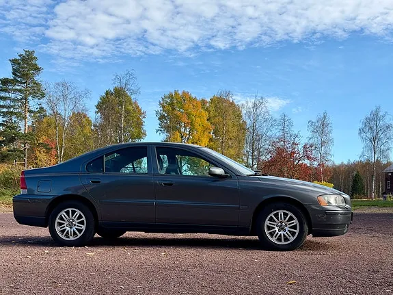 Volvo S60 2005 photo 4