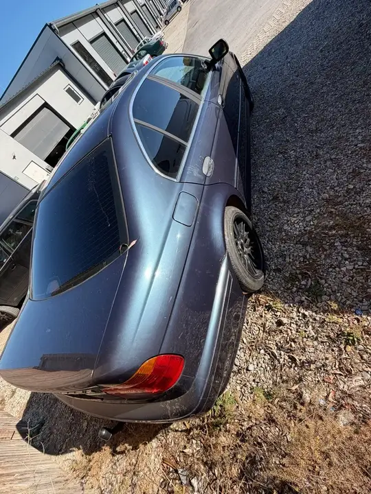 BMW 5 Series 2002 photo 2