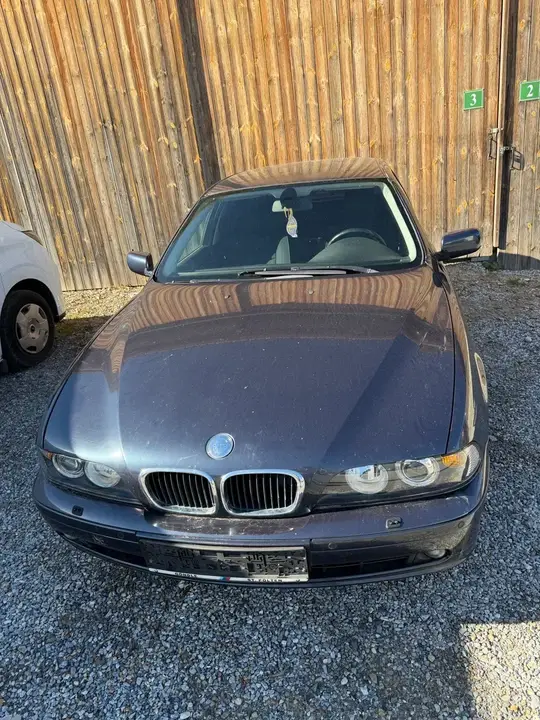 BMW 5 Series 2002 photo 3