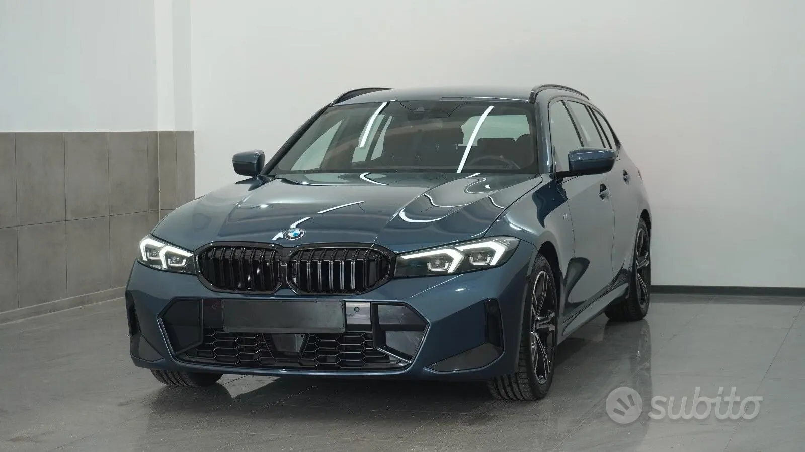 BMW 330I 2025 photo 2