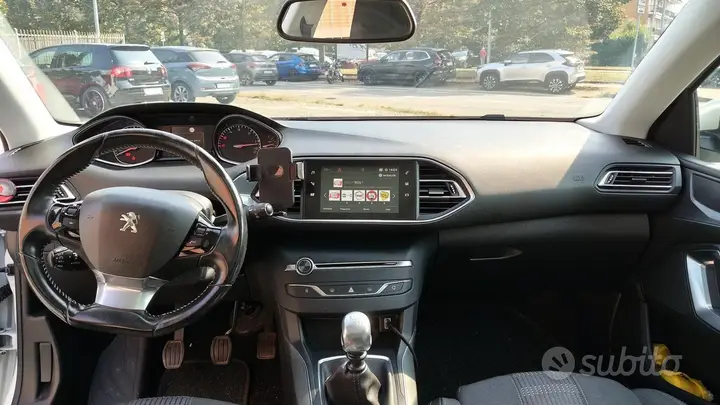 Peugeot 308 2018 photo 5