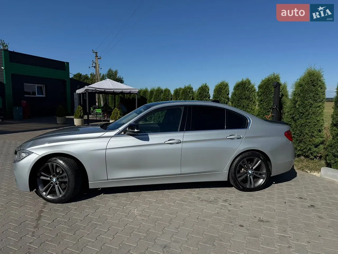 BMW 3 Series 2013 photo 3