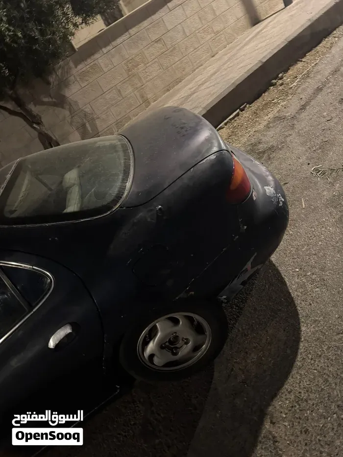 Hyundai Avante 1995 photo 4