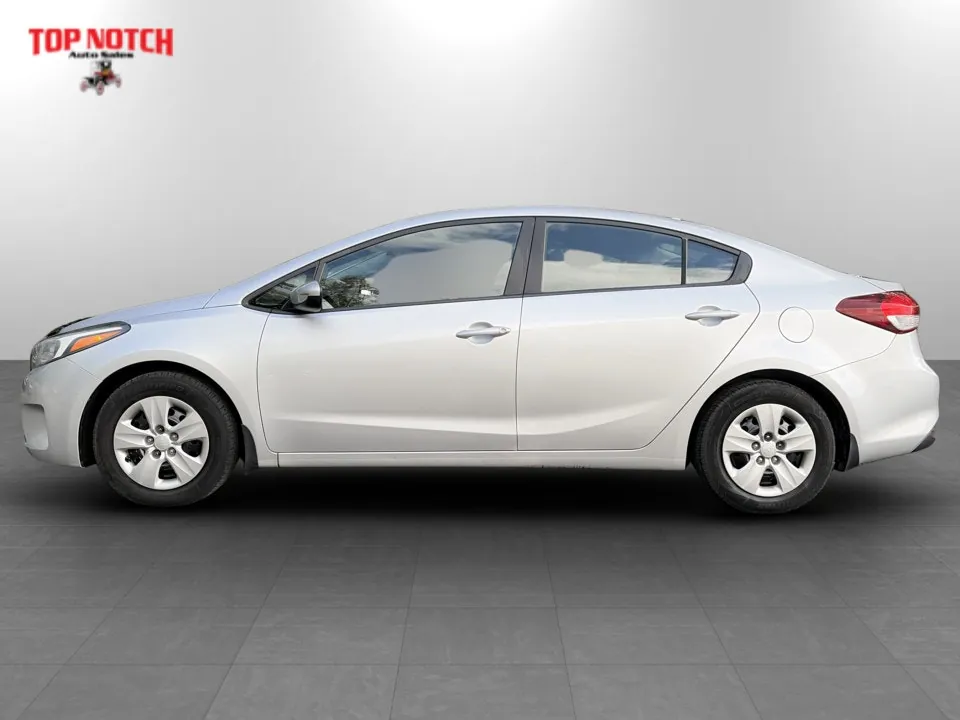 Kia Forte 2017 photo 2
