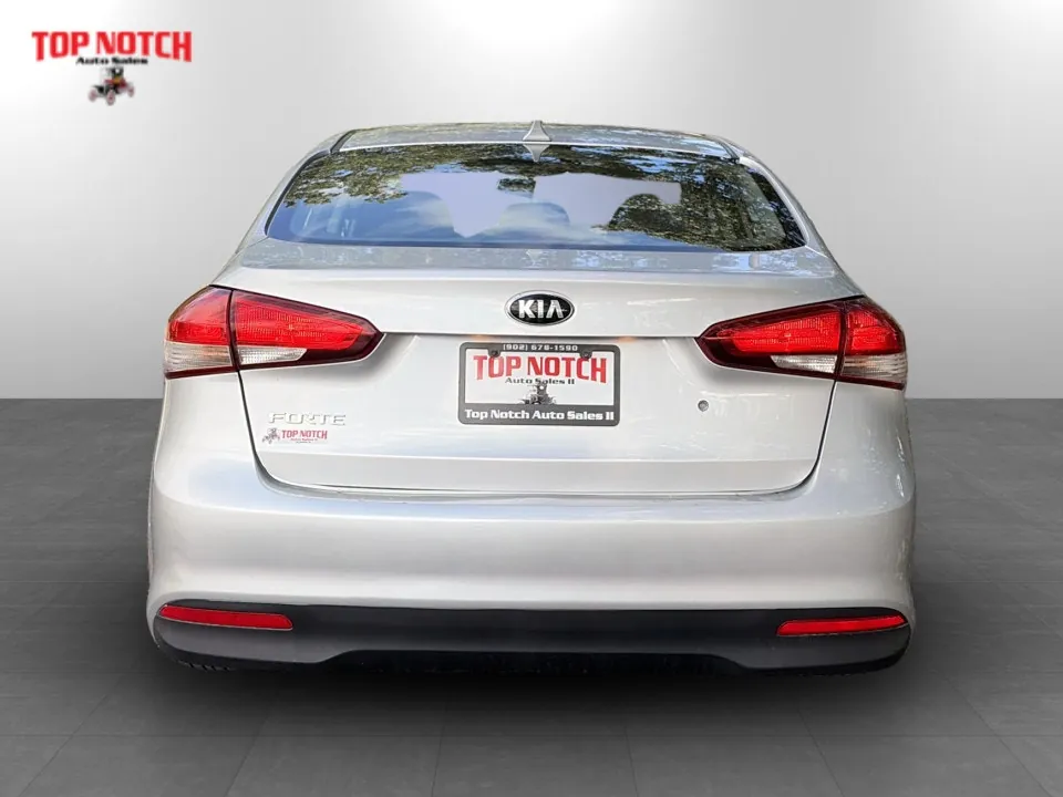 Kia Forte 2017 photo 5