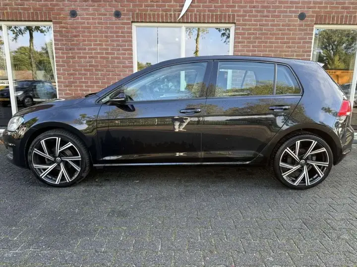 Volkswagen Golf 2014 photo 2