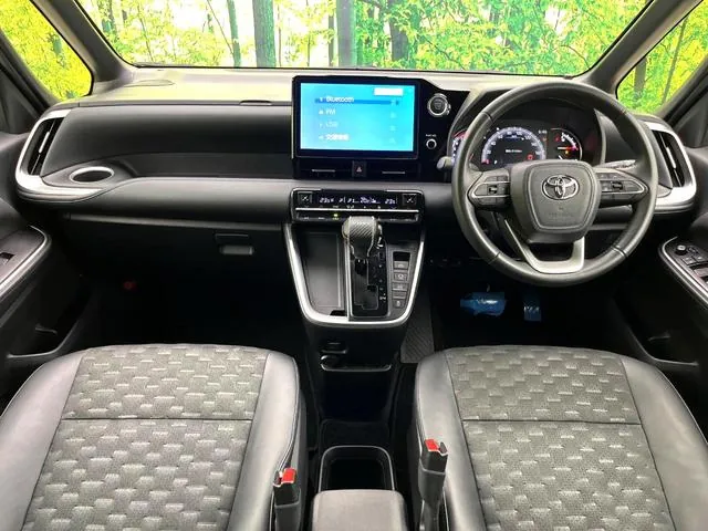 Toyota Voxzie Sz 2023 photo 2