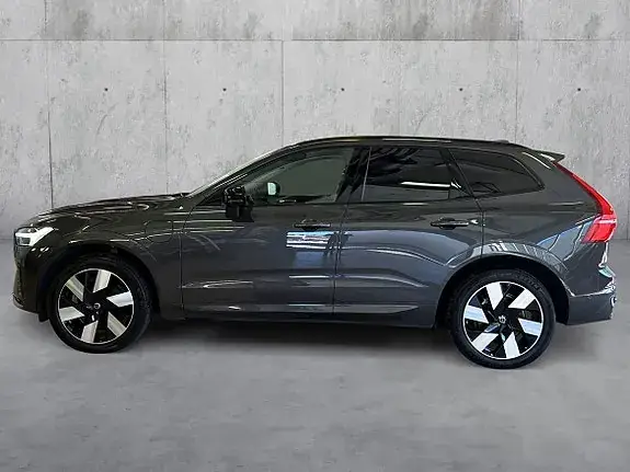 Volvo Xc60 2025 photo 2