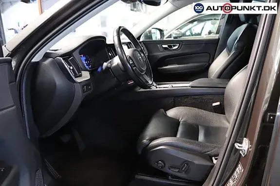 Volvo Xc60 2022 photo 4