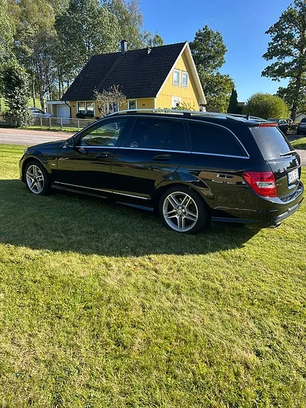 Mercedes-Benz C220