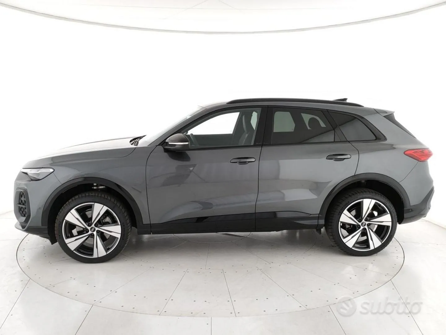 Audi Q5 2025 photo 2