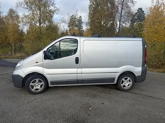 Opel Vivaro 2010 photo 2