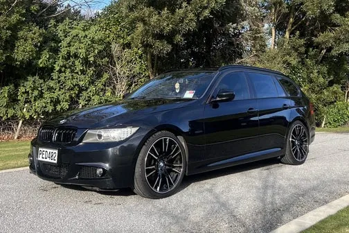 BMW 320I