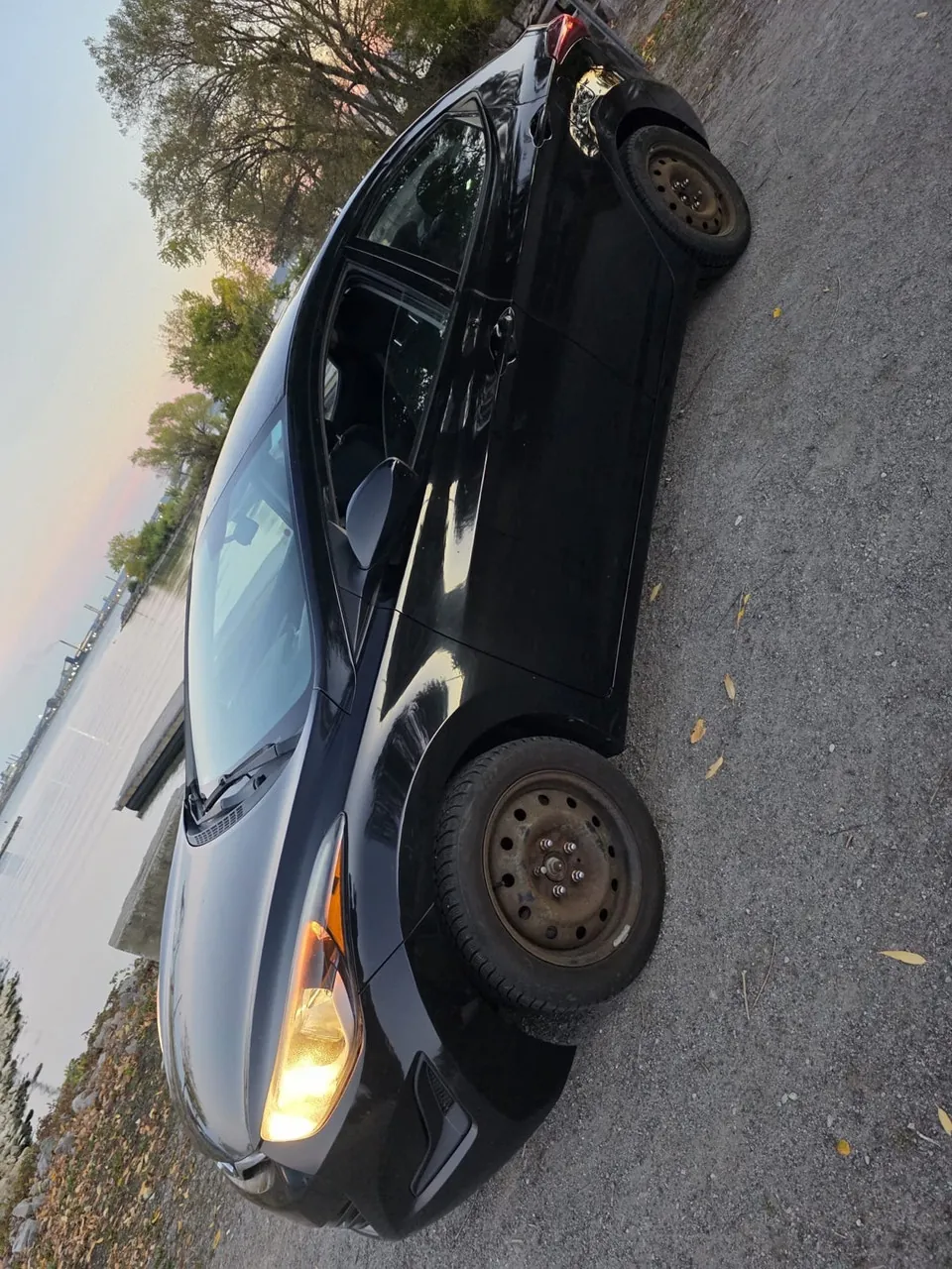 Hyundai Elantra 2015 photo 4