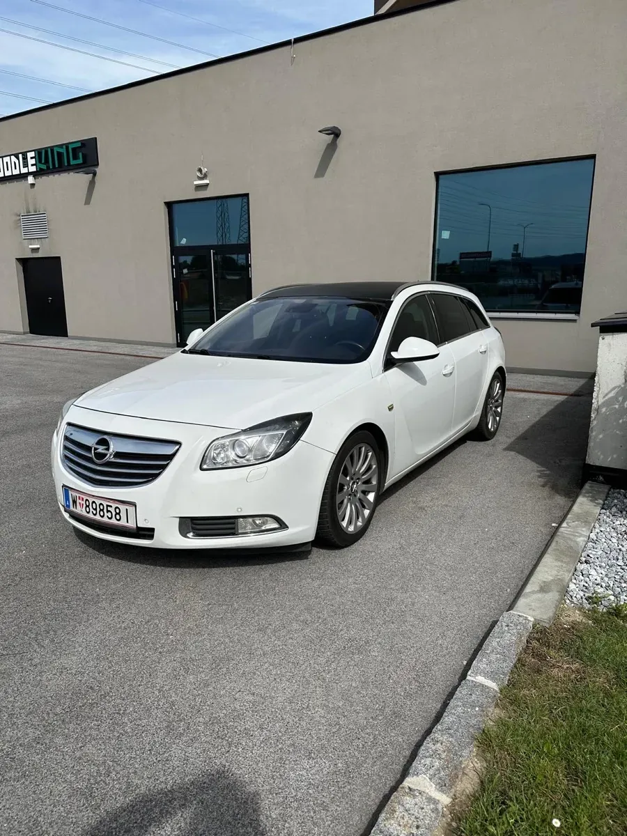 Opel Insignia 2010 photo 3