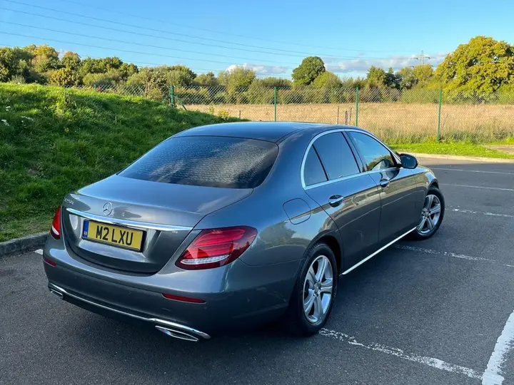 Mercedes-Benz E-Class 2016 photo 2