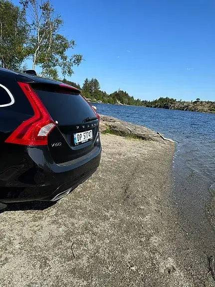 Volvo V60 2015 photo 2