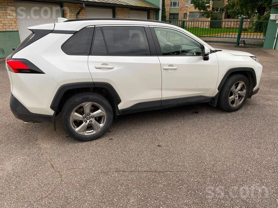 Toyota Rav4 2019 photo 2