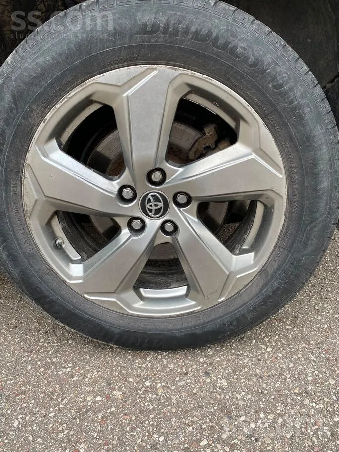Toyota Rav4 2019 photo 5