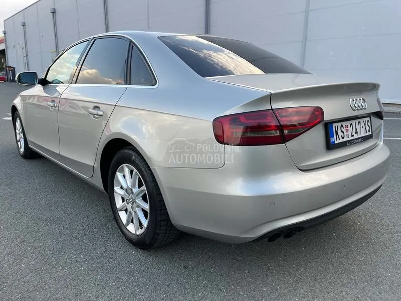 Audi A4 2012 photo 4