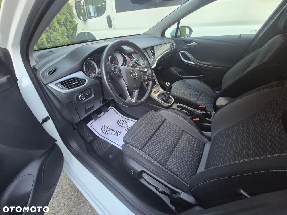 Opel Astra 2020 photo 5