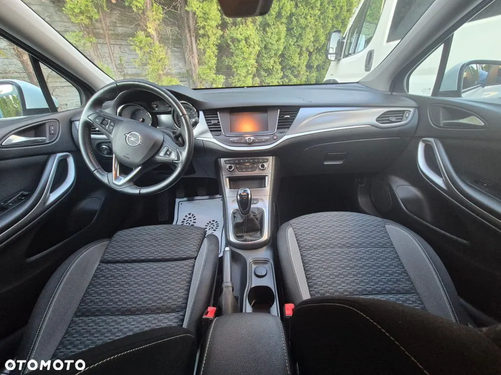 Opel Astra 2020 photo 4
