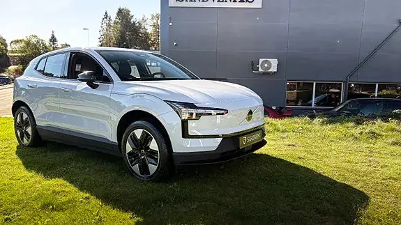 Volvo Ex30 2026 photo 2