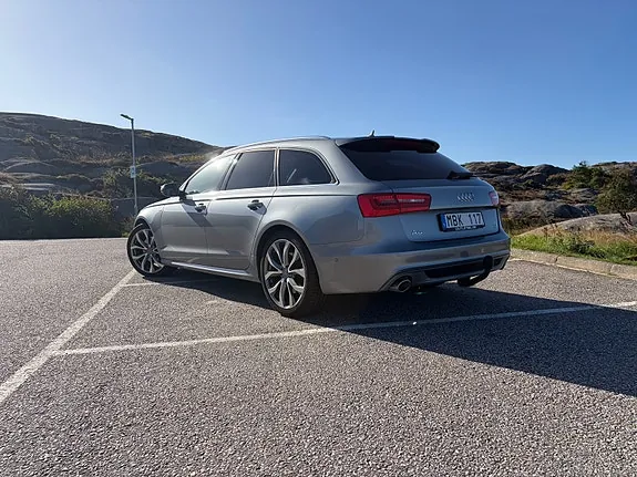 Audi A6 2012 photo 2