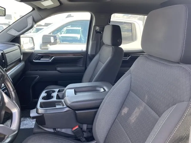GMC Sierra 1500 2023 photo 2